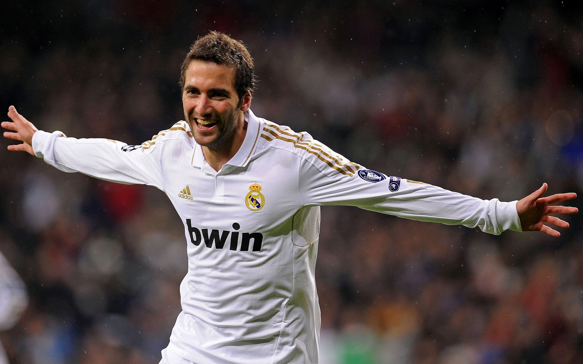 “中国足球国家队主帅首次公开亮相”，国足主帅是谁